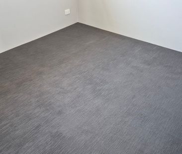 Excellent 2 Bedroom, 1 Bathroom Unit - Photo 5