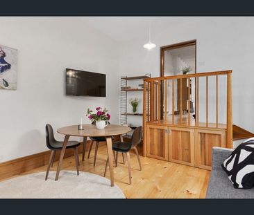 Fully Furnished Cottage in North Hobart - Photo 3