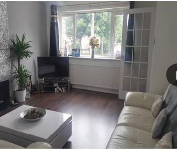 St. Clares Avenue, Fulwood, Preston - Photo 1