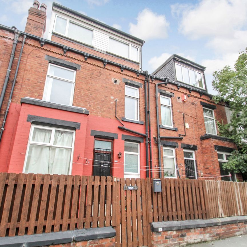 3 bedroom terraced house to rent - Photo 1