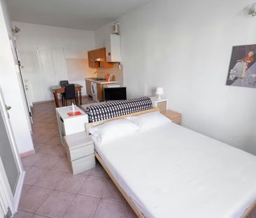 Via San Vitale, Bologna, Emilia-Romagna 40126 - Photo 3