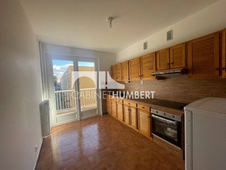 Location Appartement 2 pièces 61m² ST ETIENNE 42000 - Photo 3