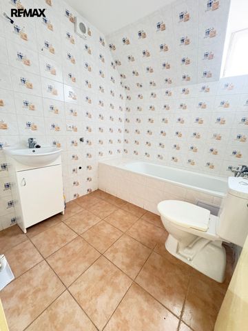 Pronájem bytu 1+1 40 m² - Fotografie 2
