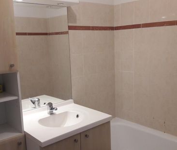 location Appartement T2 DE 41.61m² À MORIERES LES AVIGNON - Photo 2