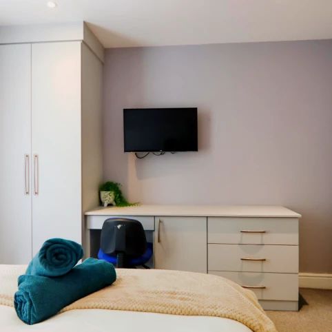 4 Bed 4 Bath - Photo 1