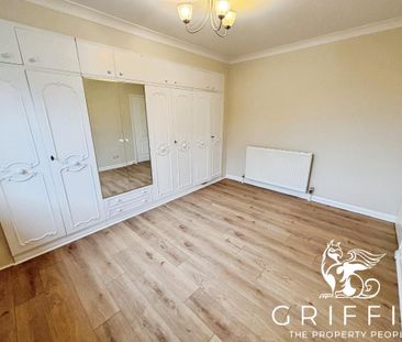 Gridiron Place, Upminster, RM14 - Photo 2