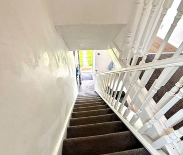 3 Bed Semi-Detached House, Manchester, BL4 - Photo 3