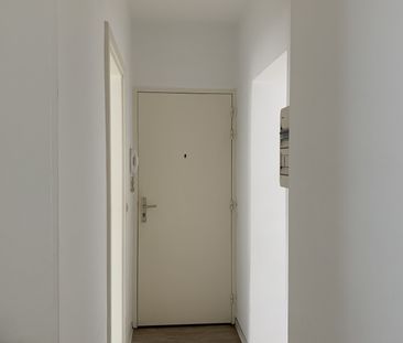 Location Appartement 2 pièces 47m² SARREGUEMINES 57200 - Photo 2