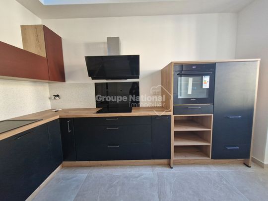 Appartement T2 de 32.60m² à MIRAMAS, - Photo 1