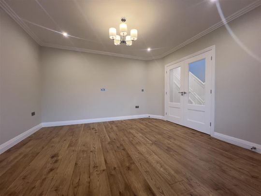 3 bedroom house - semi-detached - Photo 1