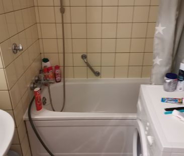 Günstiges Zimmer innerhalb einer 3er-WG in Westhagen // 1.OG links - Photo 2