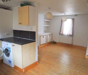 Albion Road, St Albans, AL1 - Photo 2