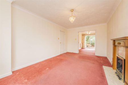 3 bed House - Detached To Let - Photo 5