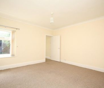3 bedroom end of terrace house to rent - Photo 6