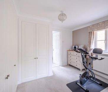 4 bedroom detached house to rent - Photo 5