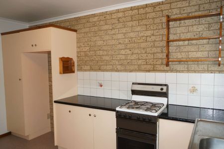 2, 26 Maude Street, Shepparton - Photo 5