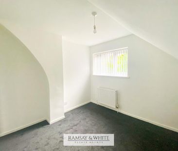 2 bedroom semi-detached house to rent - Photo 3