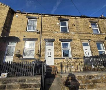 Healey Lane, Batley, WF17 - Photo 2