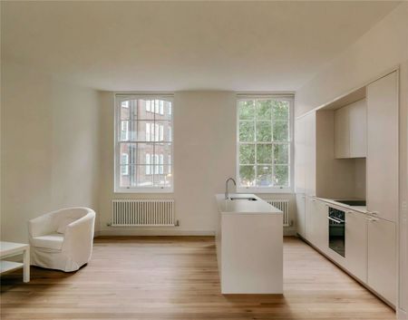 An immaculately presented one-bedroom apartment set within an exclusive boutique development on Newcourt Street - Photo 2