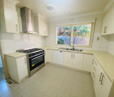19 Darnley Grove, 3150, Wheelers Hill Vic - Photo 5
