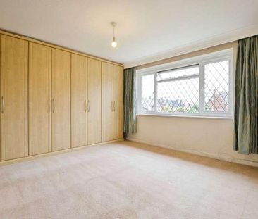 Godley Road, Byfleet, West Byfleet, Surrey, KT14 - Photo 4