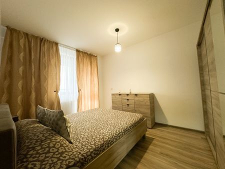 Apartament cu 2 camere | 389 euro | 16mp terasa | Loc de Parcare - Photo 2