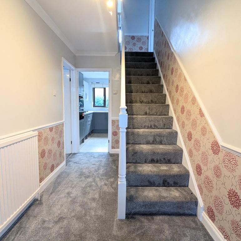 4 bedroom detached house to rent - Photo 1