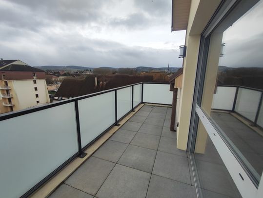 Location Appartement 3 pièces 101m² BEAUNE 21200 - Photo 1