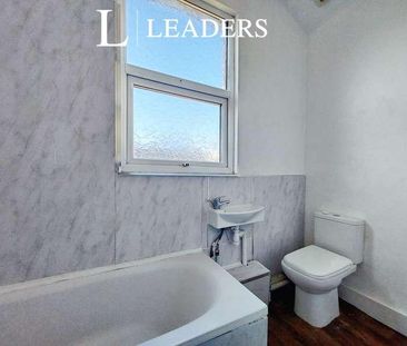 North Road, Westcliff-on-sea, Essex, SS0 - Photo 2