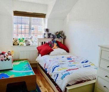 4 bedroom townhouse to rent - Photo 3