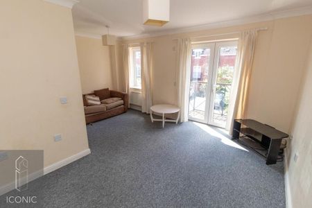 4 bedroom terraced house to rent - Photo 4