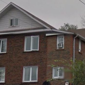 All-inclusive 900 sq ft Apartment (very near Downtown) - Photo 3