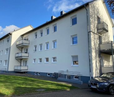 3 Zimmerwohnung mit Balkon in beliebter Wohnlage- kernsaniert - Foto 1