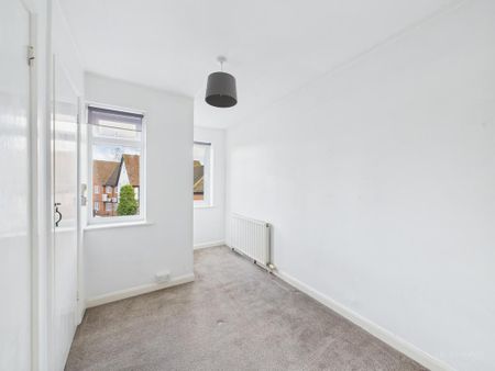 2 bedroom maisonette to rent - Photo 3