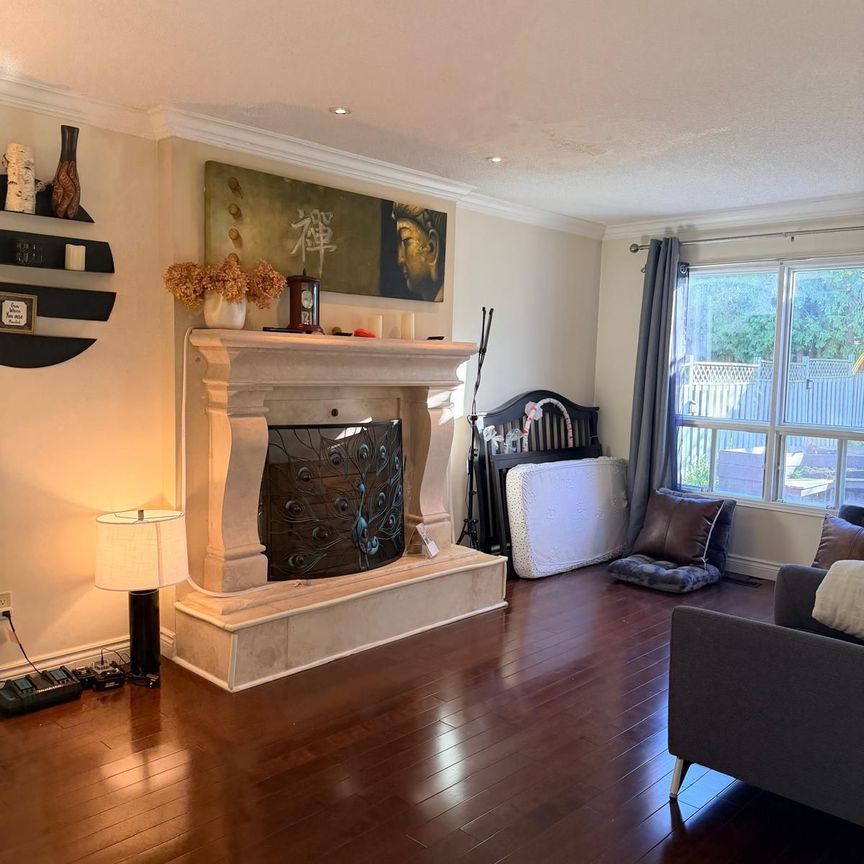 For Lease - 209 Bassett Boulevard, Whitby, Ontario - Photo 1