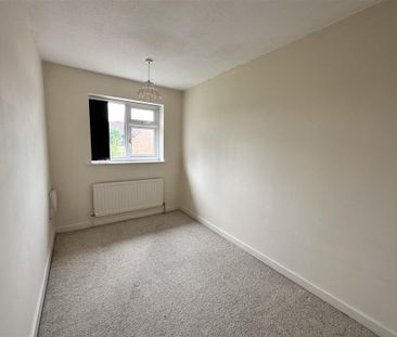2 bedroom semi-detached house to rent - Photo 6