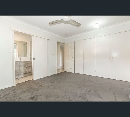 12 Cobham Crescent, Kirwan, Qld 4817 - Photo 4