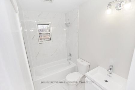 For Lease - 911 Dovercourt Road Unit# Upper, Toronto, Ontario - Photo 5