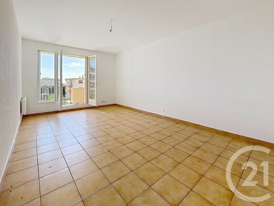 Location Appartement 3 pièces 58m² ST LAURENT DU VAR 06700 - Photo 1