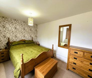 2 bedroom semi-detached house to rent - Photo 5