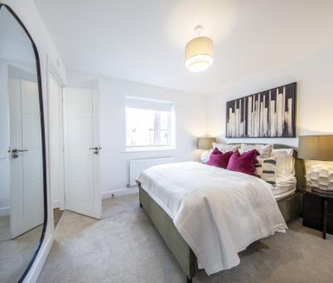 4 bedroom detached house to rent - Photo 2