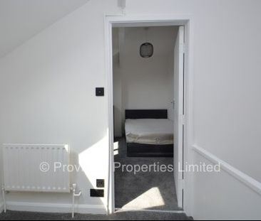 2 Bedroom Student Properties Leeds - Photo 6