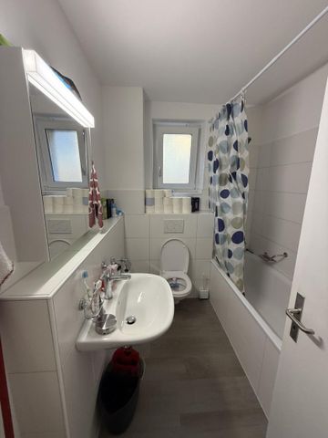 3.5 Zimmer, 70 m², 2. Stock - Photo 3
