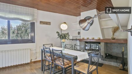 barcelona, Catalonia 08193 - Photo 4