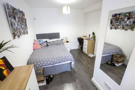 5 bedroom house to rent - Photo 3