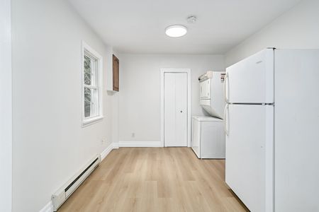 For Lease - 16 Ontoro Boulevard, Ajax, Ontario - Photo 4