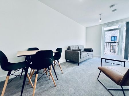 2 bedroom flat to rent - Photo 2