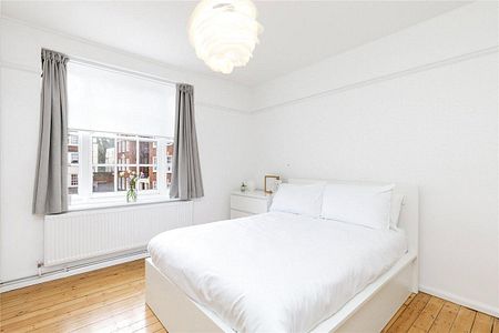 3 bedroom flat in Upper Street - Photo 2