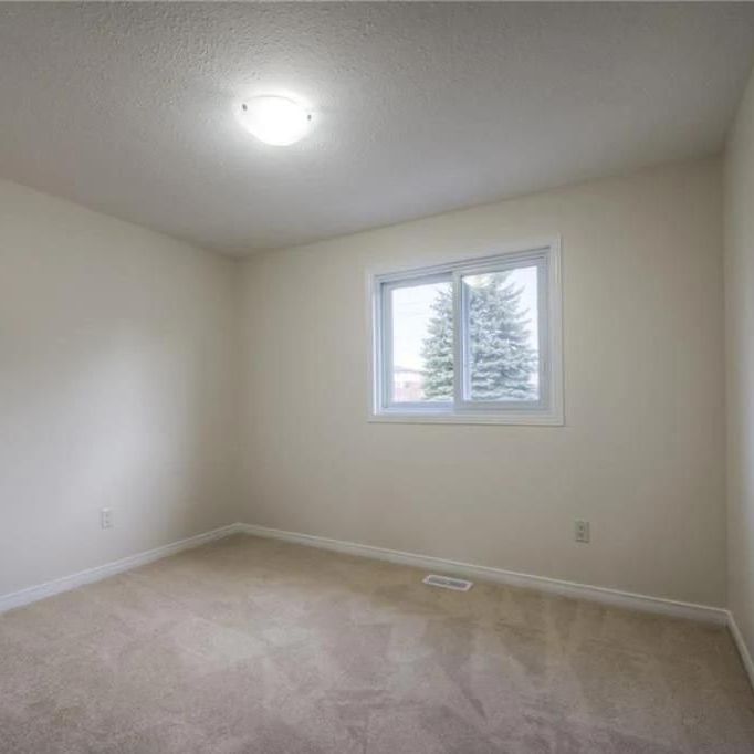 For Lease - 118 Bush Clover Crescent Unit# Unit: Main, Waterloo, Ontario - Photo 1