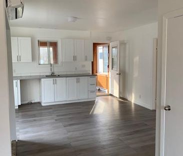 🏡 5½ à louer – Thermopompe, cour arrière et stationnement – Saint-J... - Photo 2